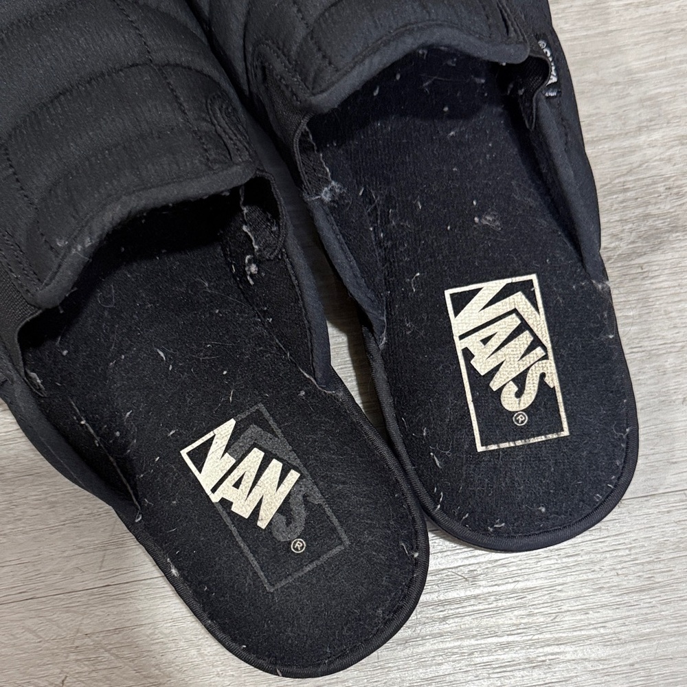 Vans Black Quilted Slip-On Shoes - Picture 5 of 7